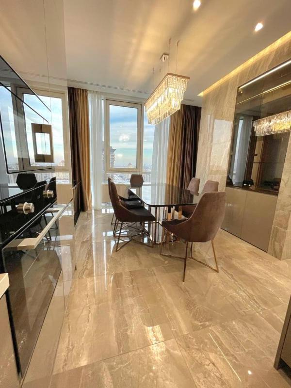 Vip Apartment 120M2 With Panoramic Windows, 22 Floor. Obolon Kyiv Exterior foto