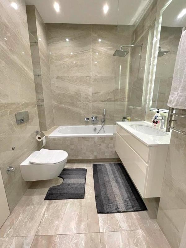 Vip Apartment 120M2 With Panoramic Windows, 22 Floor. Obolon Kyiv Exterior foto