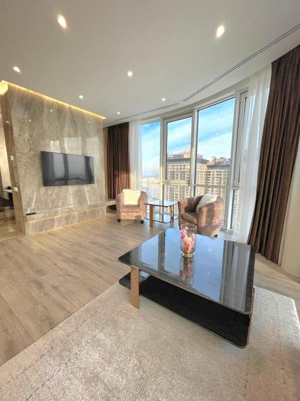 Vip Apartment 120M2 With Panoramic Windows, 22 Floor. Obolon Kyiv Exterior foto